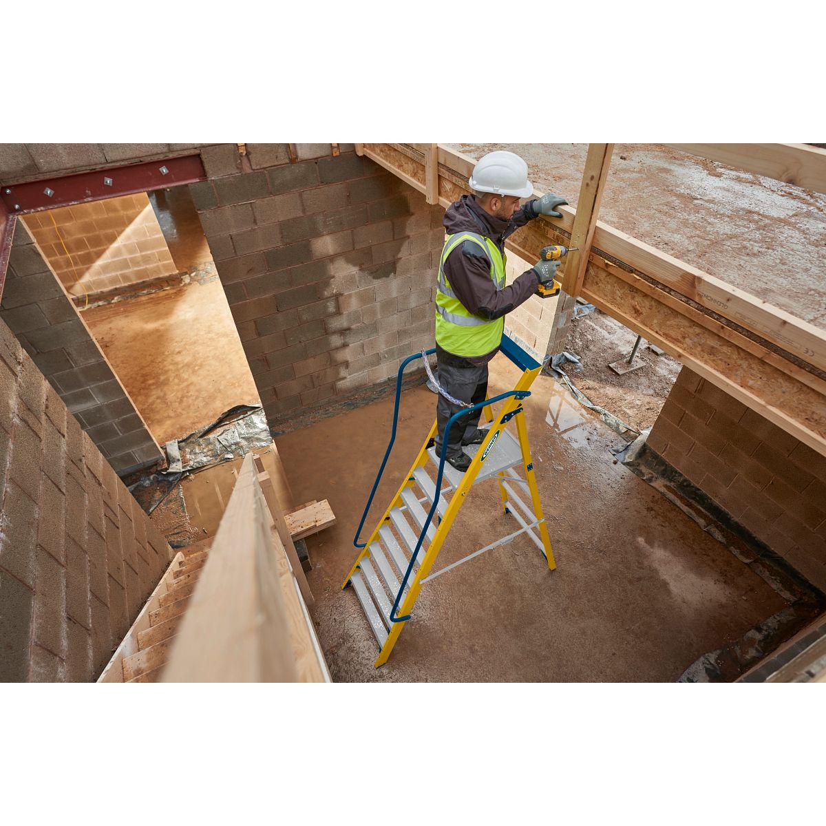 Werner Large Platform GRP Megasteps - Image 25