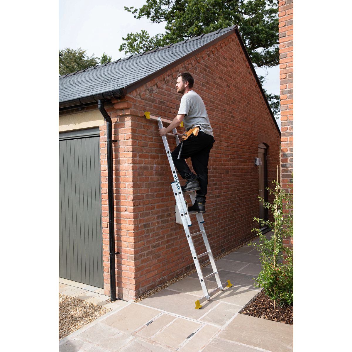 Werner 5 Way Combination Ladder with Platform - Image 6