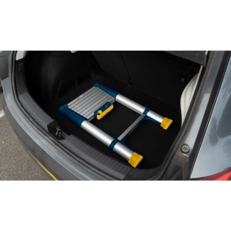 85026_EI_StowedCarBoot