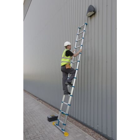 85038_EI_Climbing_Male