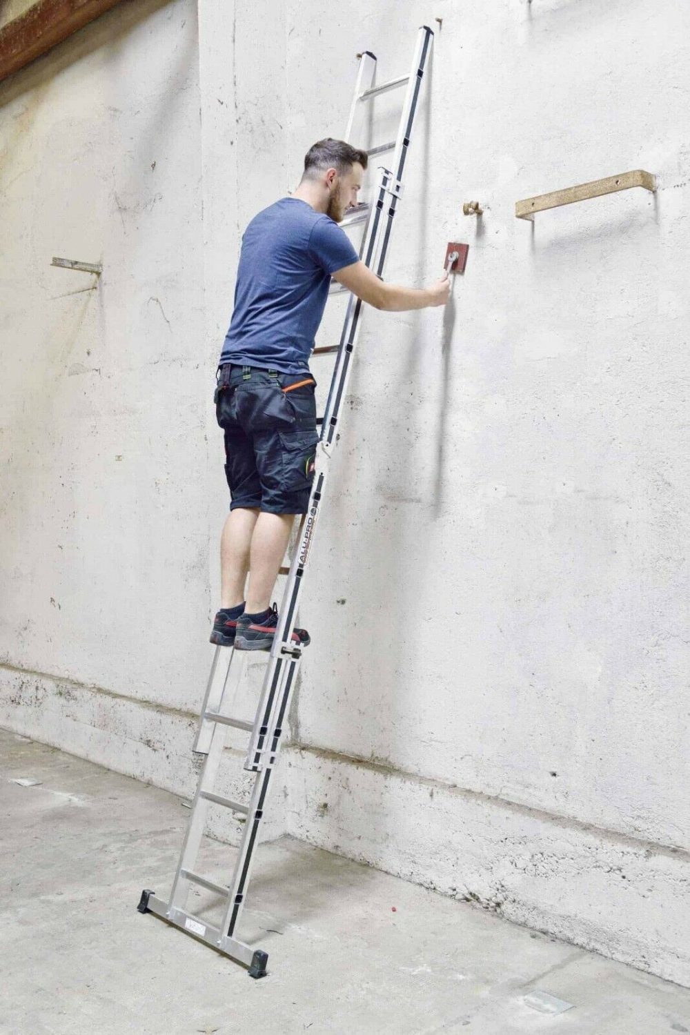 hymer black line compact