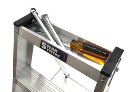 Integrated Tool Tray / Builders step Ladders