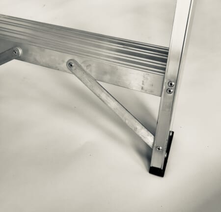 Double riveted Builders Stepladder