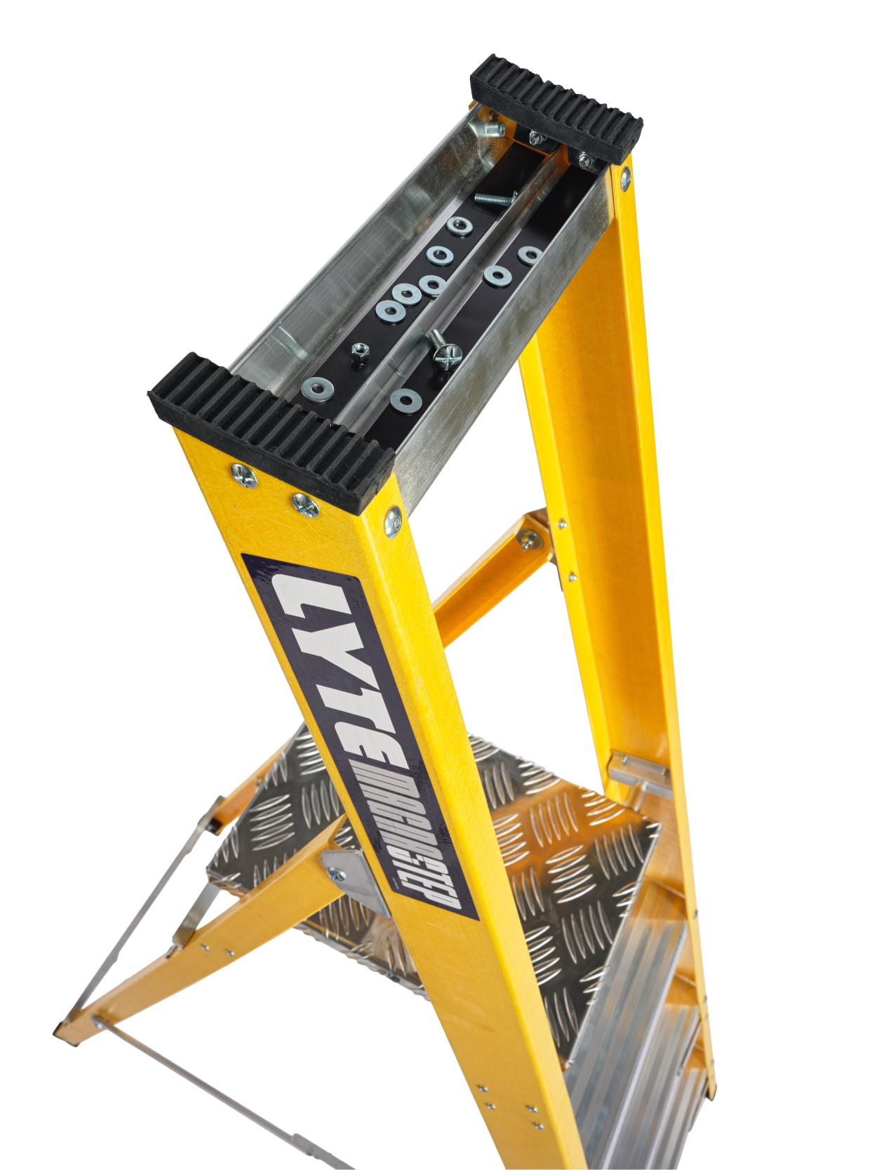 Lyte MagnaStep Glassfibre Platform Steps - Image 17